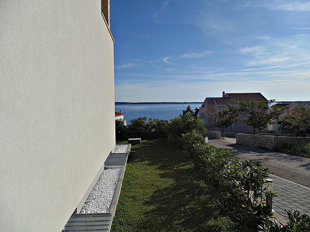 House Natali 70M From The Beach - Free Ev Top Up Rtina Buitenkant foto