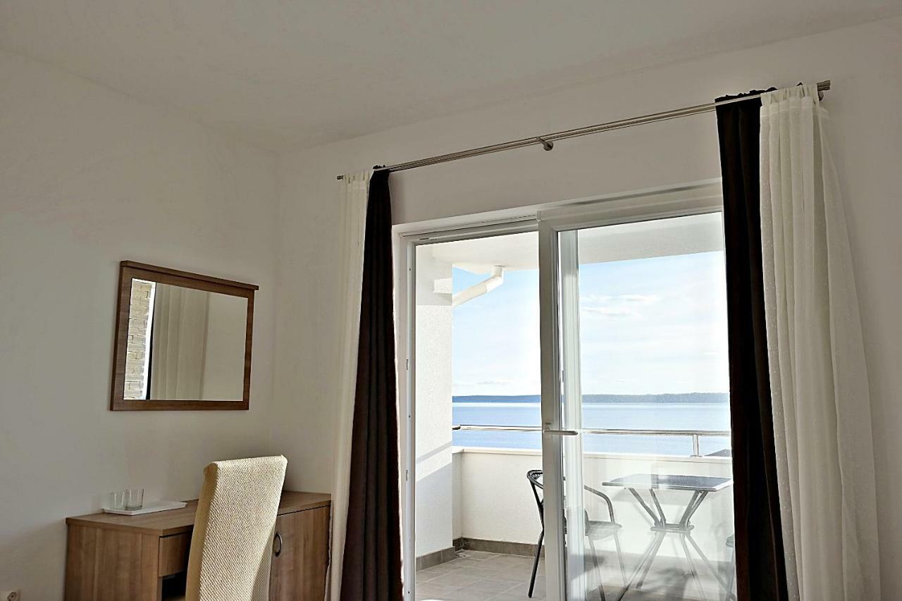 House Natali 70M From The Beach - Free Ev Top Up Rtina Buitenkant foto